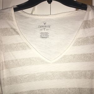 American Eagle v Neck